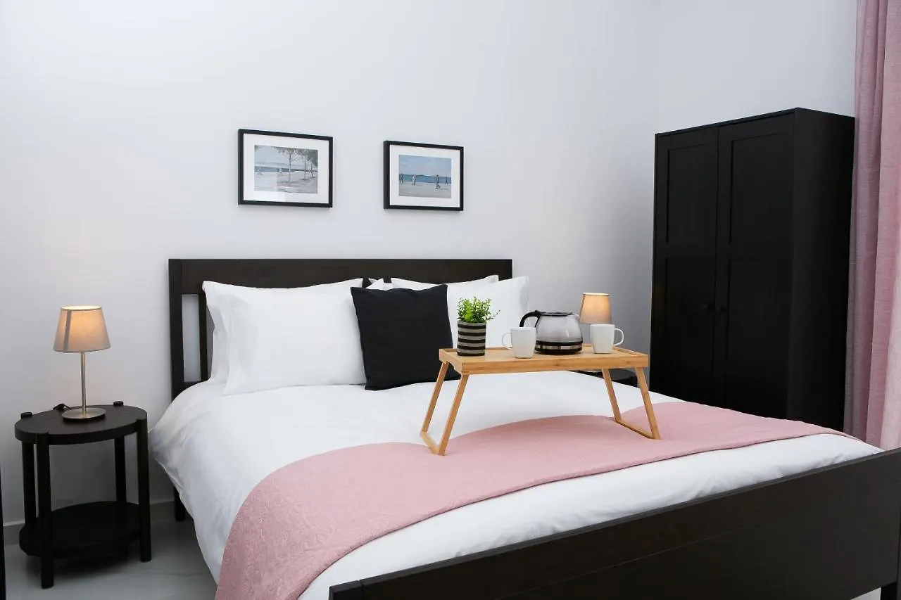 Spacious Luminous Central Thessaloniki Apartment